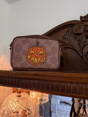 Coach Halloween collection Brown Signature Canvas with Pumpkin Graphic, NWT